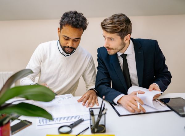 Responsable de communication à l'international. Maîtrise de l'anglais. à Vichy